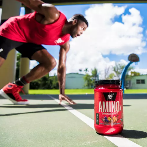 "Fine powder texture of BSN Amino X BCAA – Easily mixable intra-workout supplement for hydration and muscle recovery."